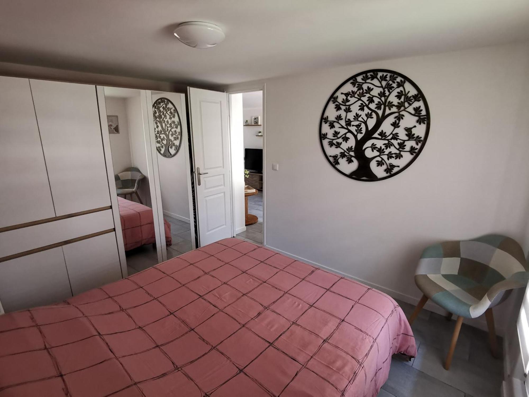 Agreable Logis Au Calme Avec Jardin Entre Paris Et Eurodisney Rosny-sous-Bois Luaran gambar